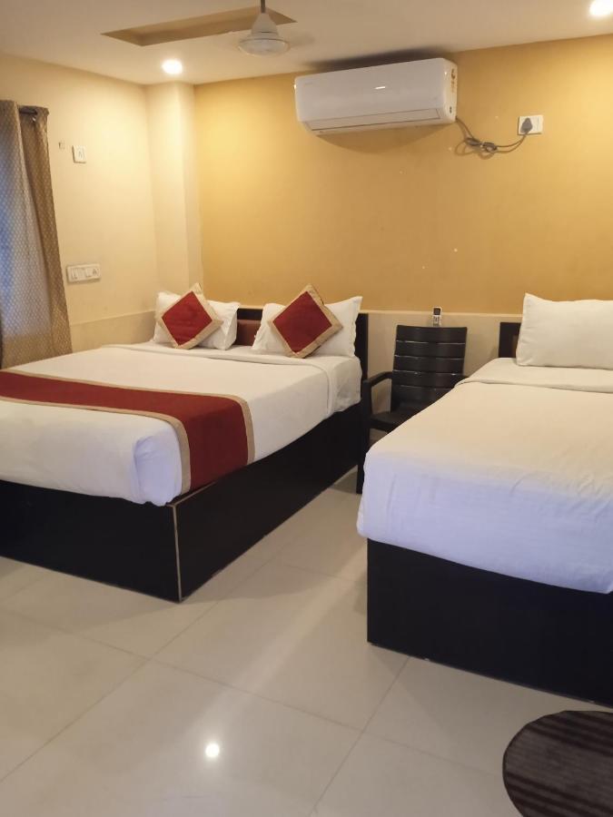 The Royal Inn Visakhapatnam Exterior foto