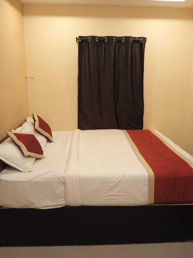 The Royal Inn Visakhapatnam Exterior foto
